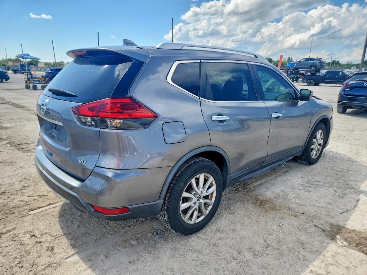 Nissan Rogue Sv