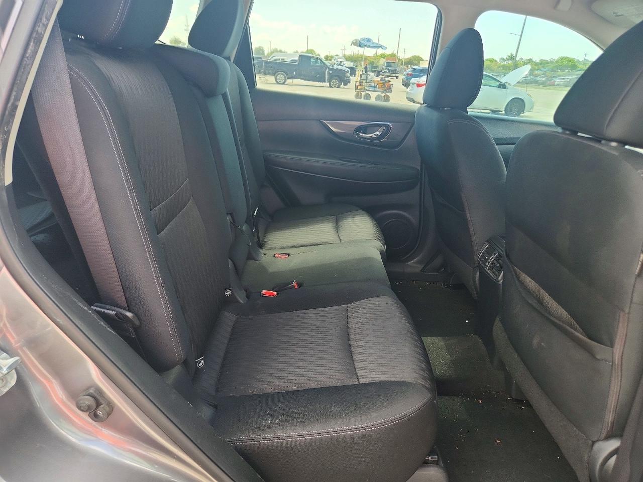 Nissan Rogue Sv
