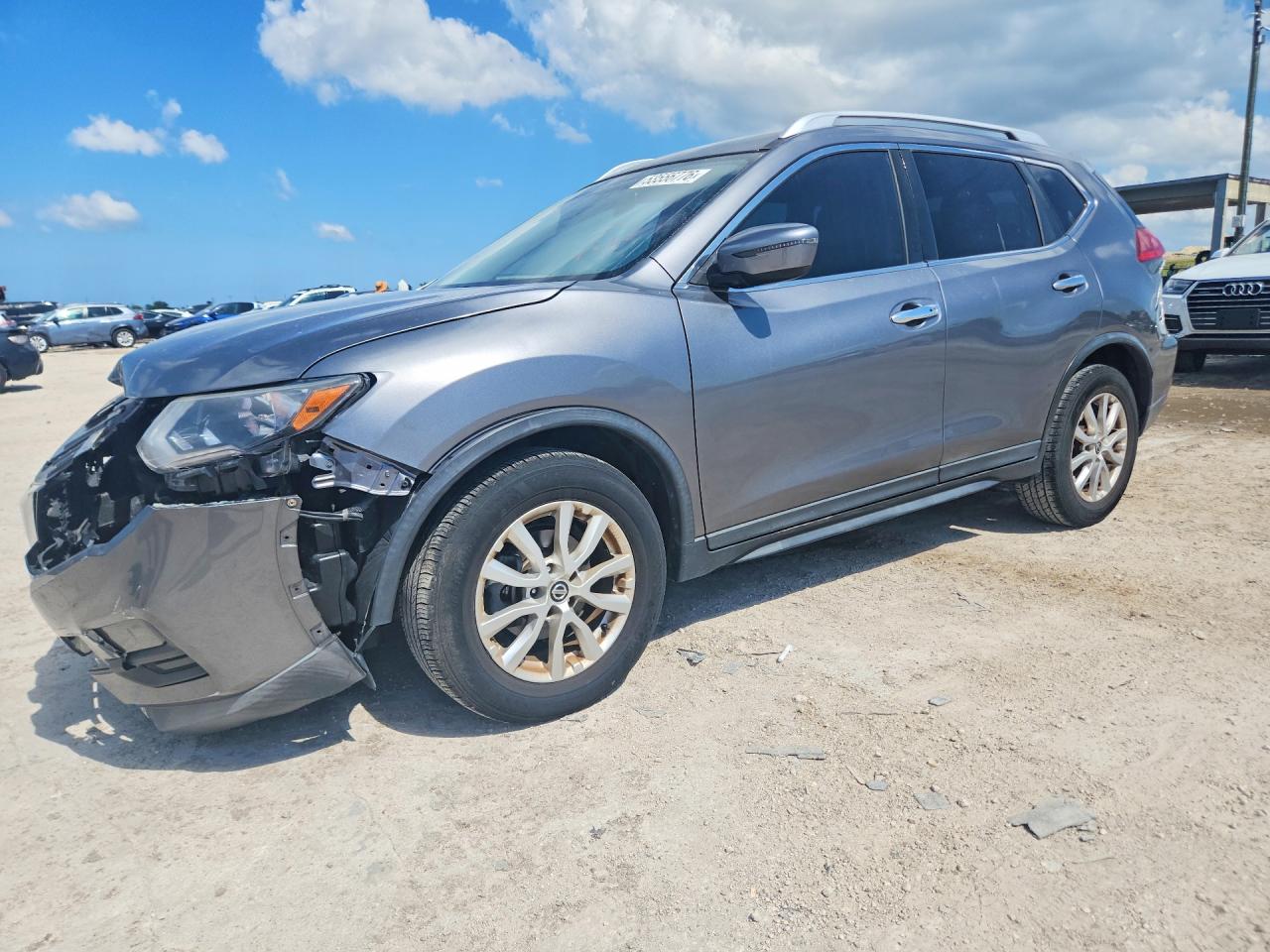 Salvage Nissan Rogue Image