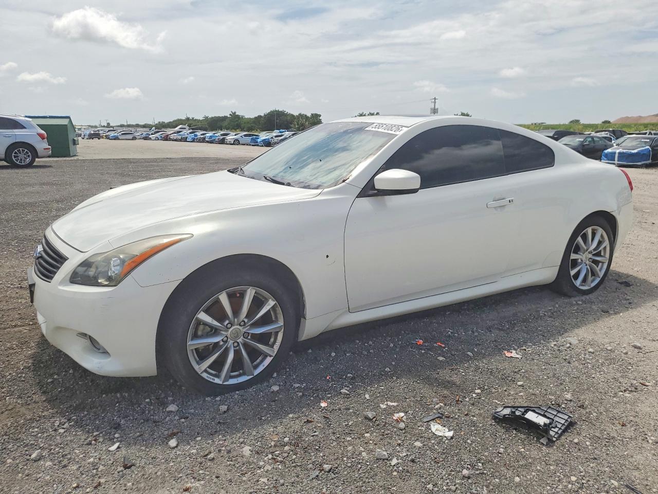 INFINITI G37 X