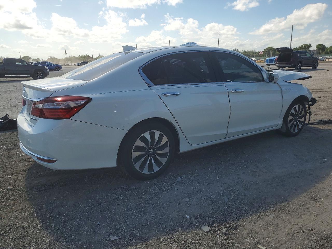 Honda Accord Hybrid