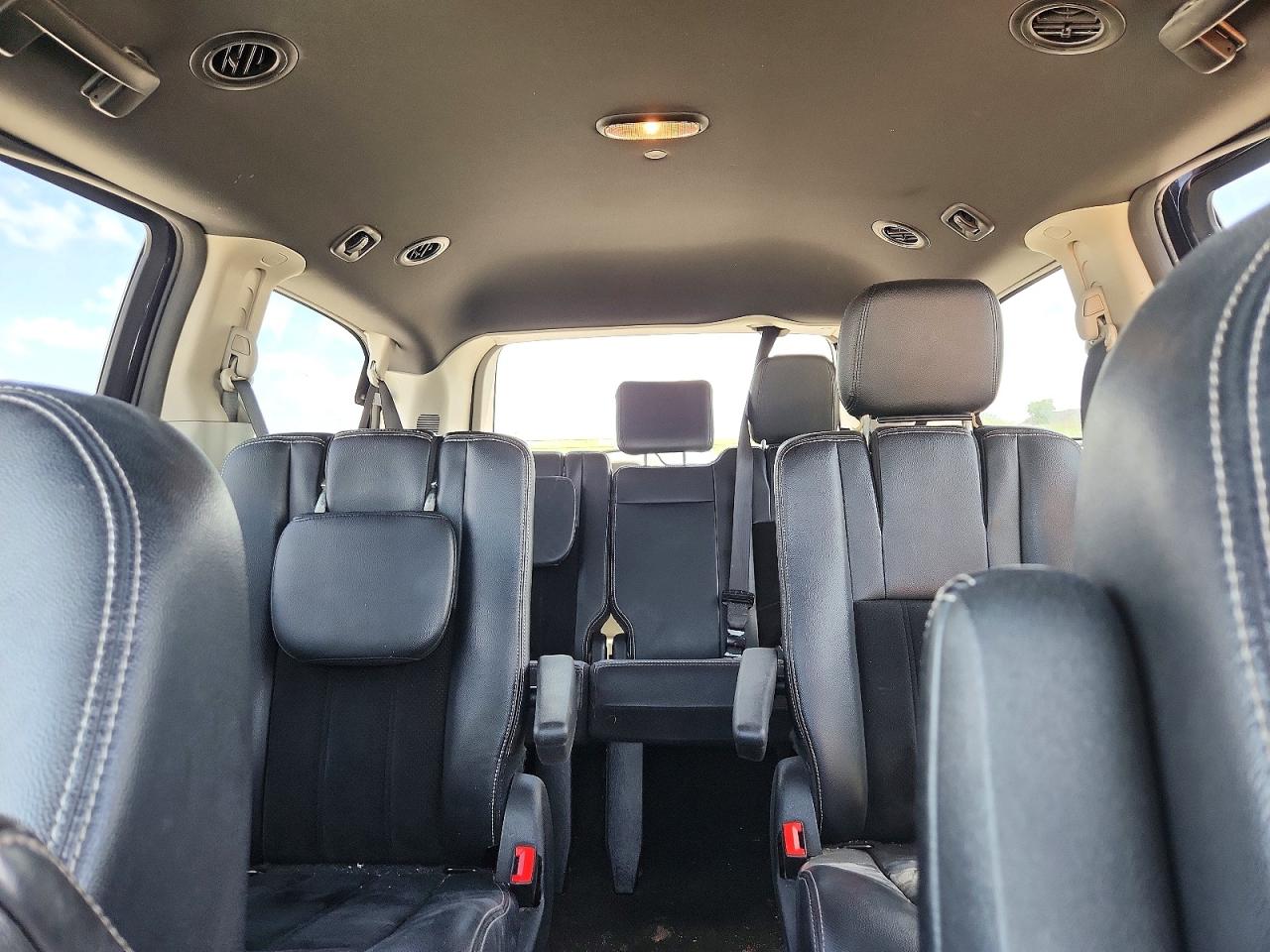 Dodge Caravan Sxt