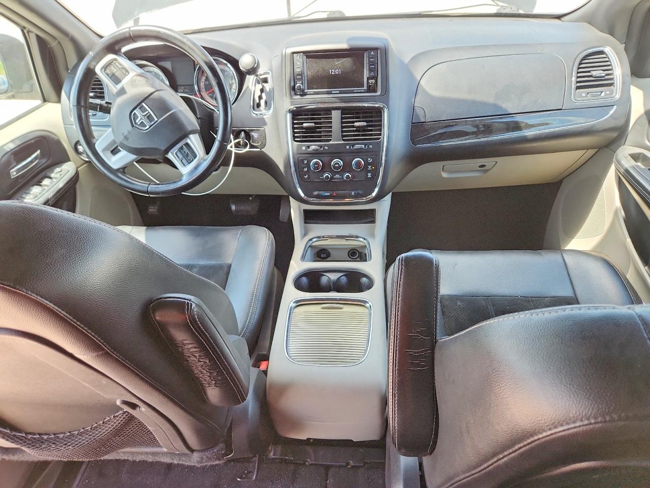 Dodge Caravan Sxt