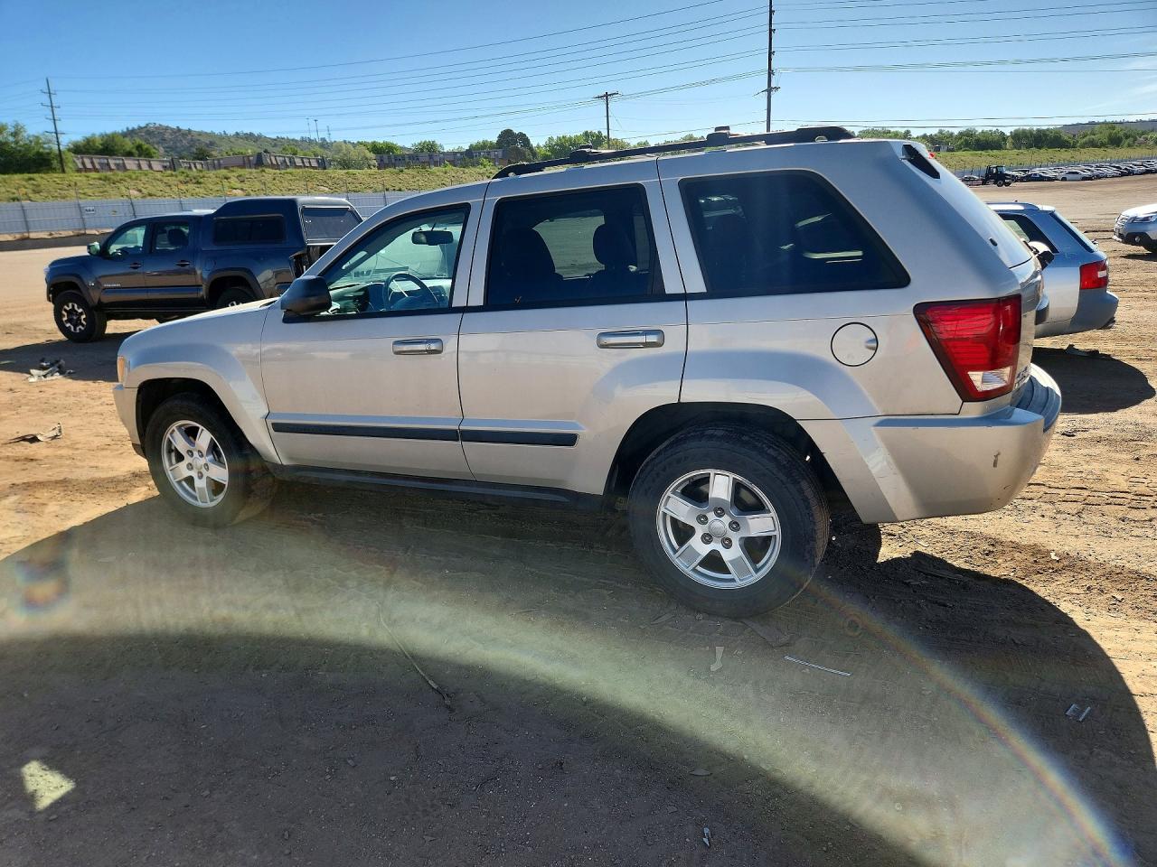 Jeep Grand Cherokee Laredo