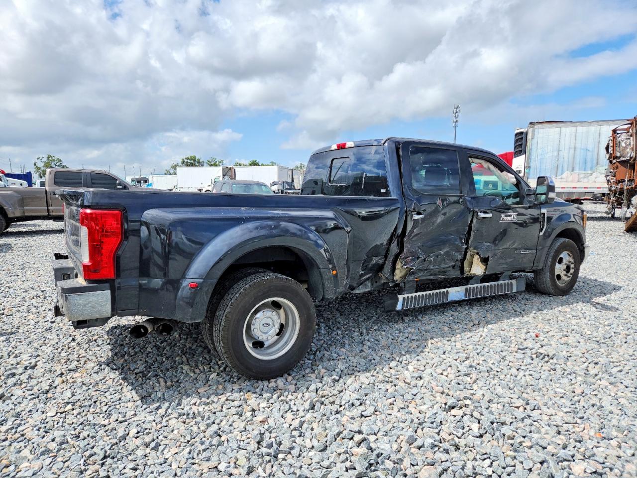 Ford F-350 Super Duty
