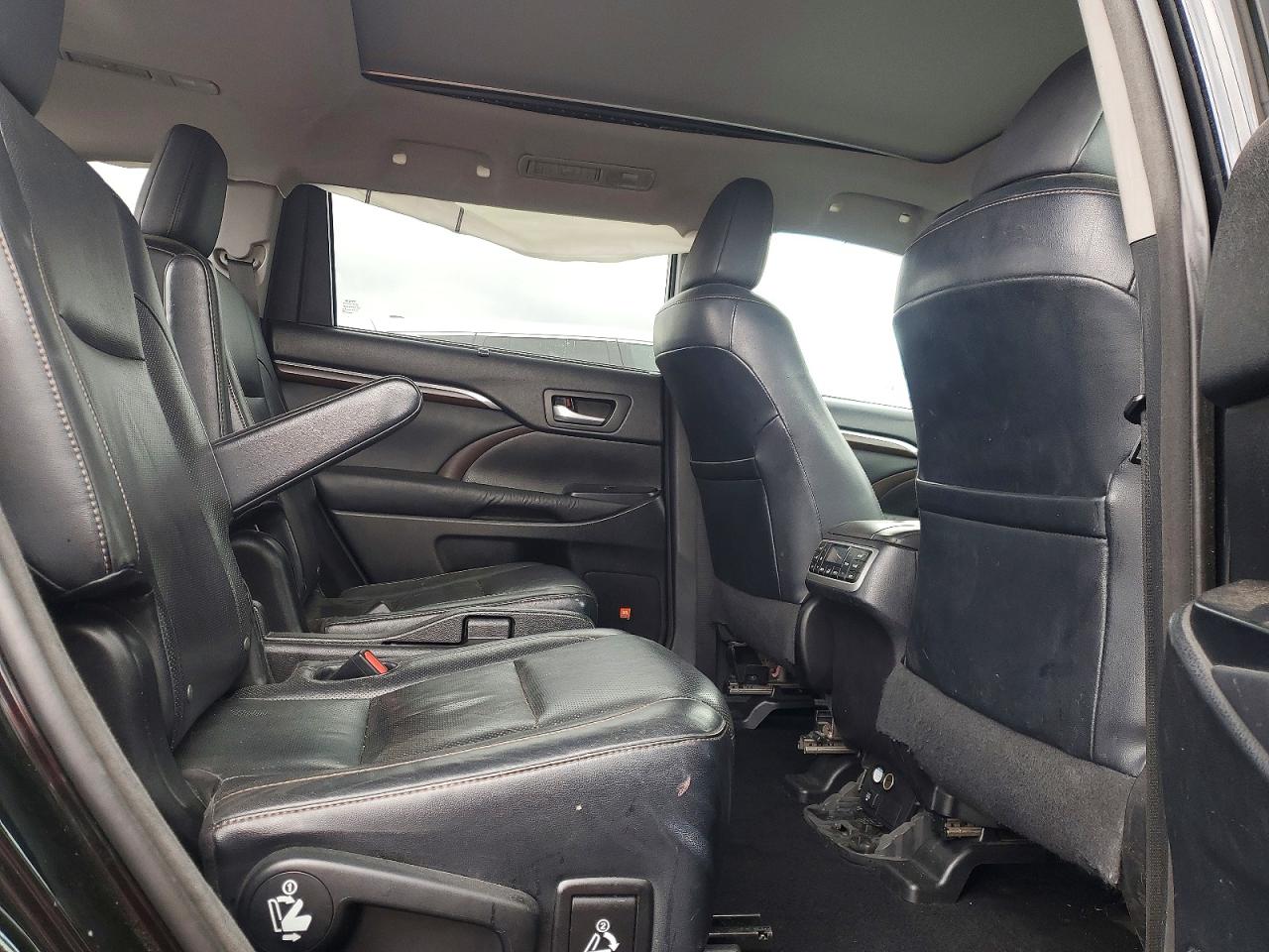 Toyota Highlander Limited Platinum