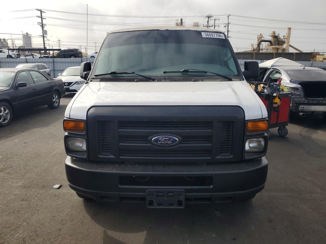 Ford Econoline E350 Super Duty Van