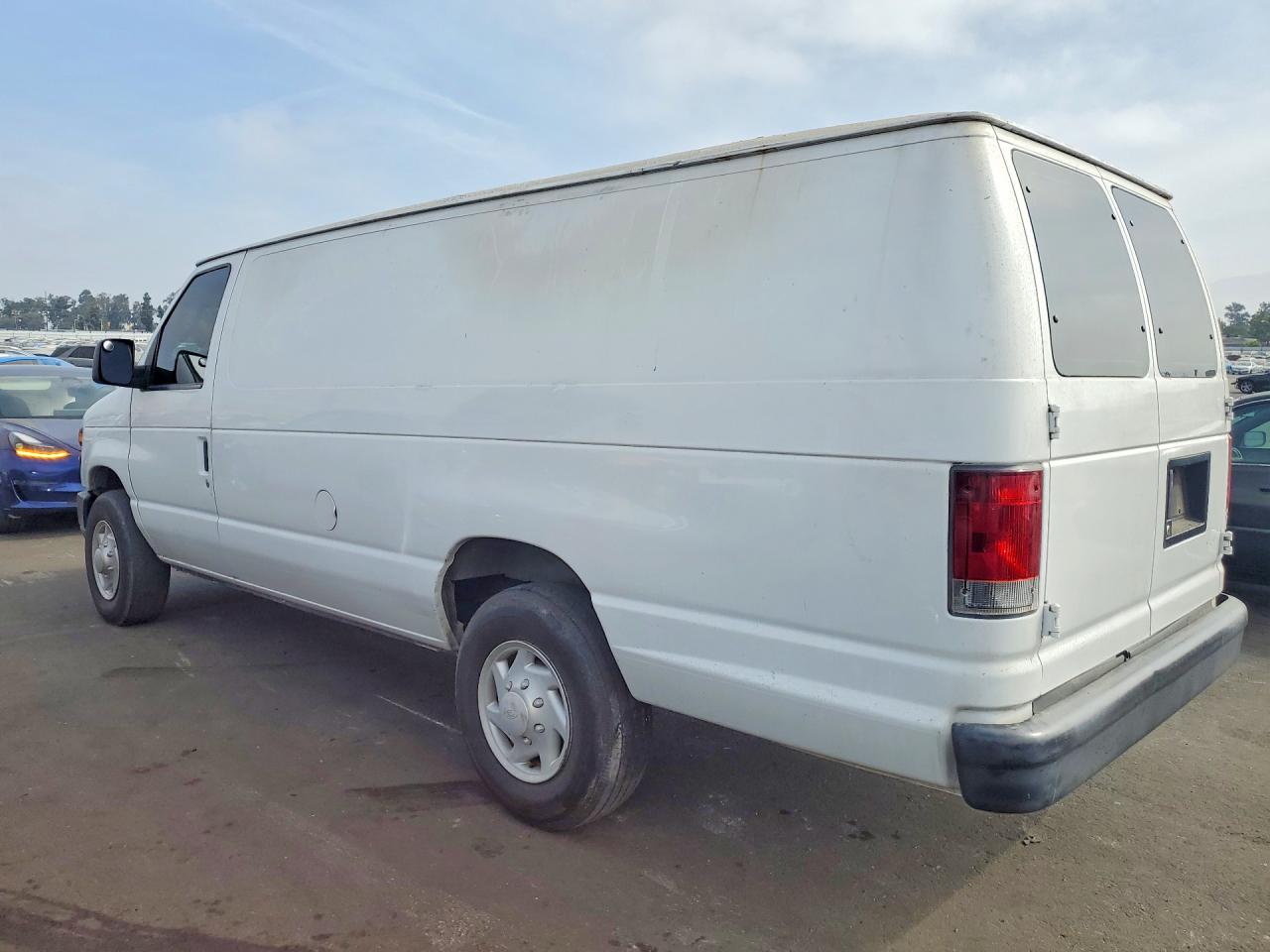 Ford Econoline E350 Super Duty Van