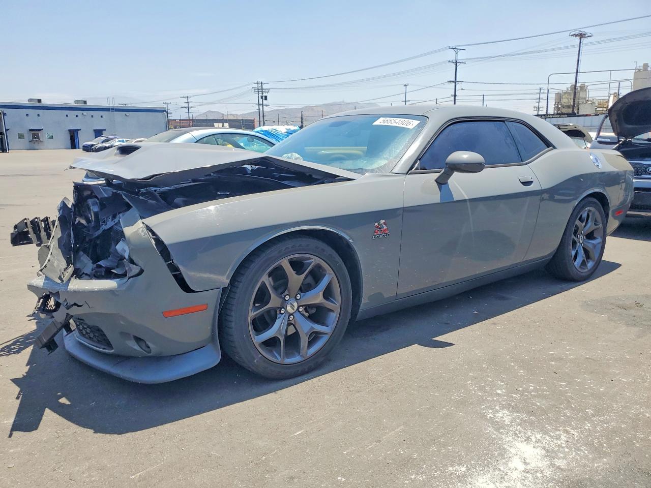 Salvage Dodge Challenger Image