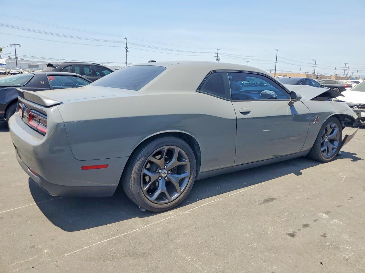 Dodge Challenger R