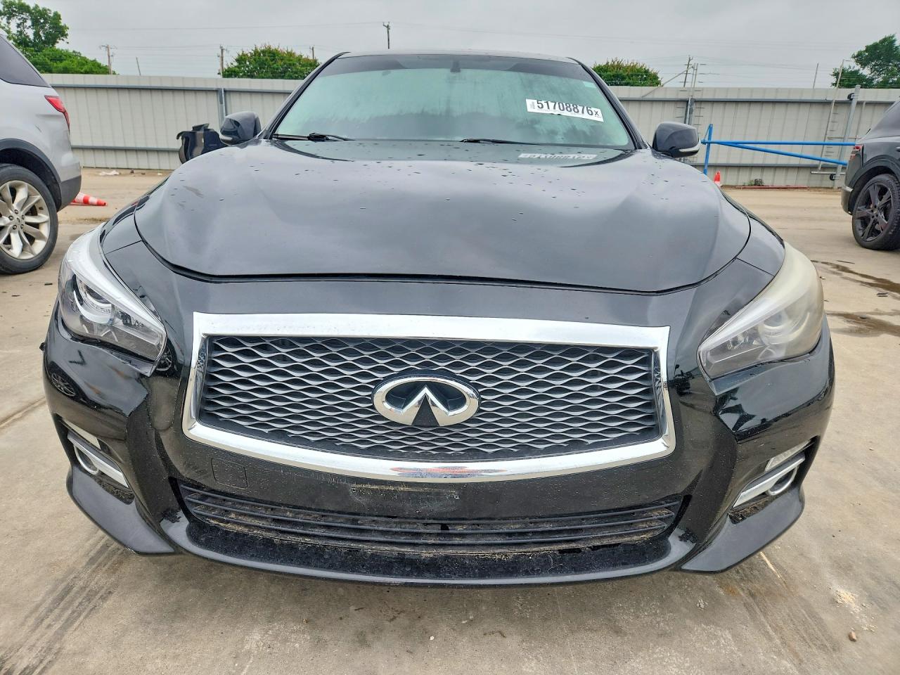 INFINITI Q50 Base