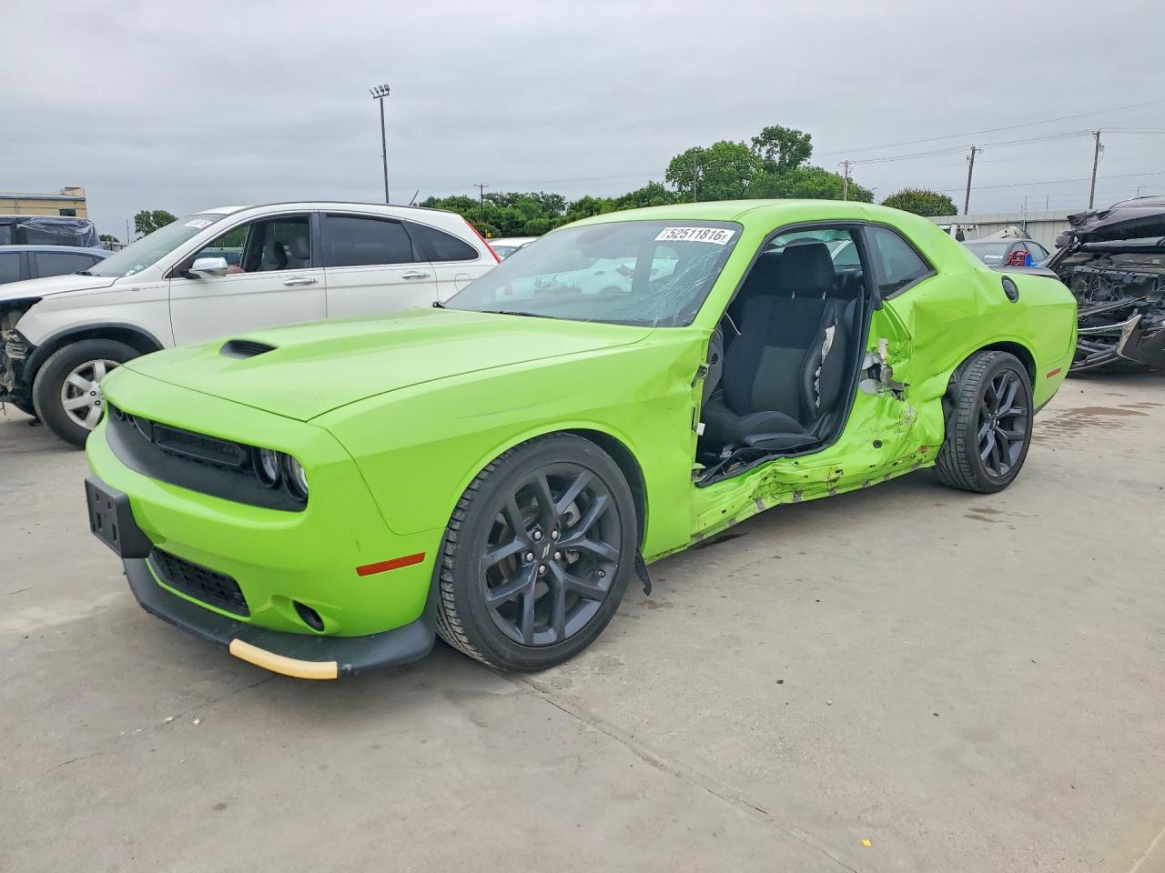 Salvage Dodge Challenger Image