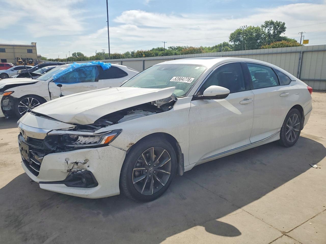 Salvage Honda Accord Image