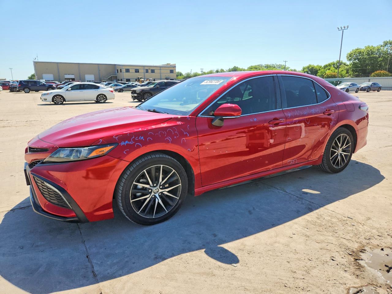 Salvage Toyota Camry Image