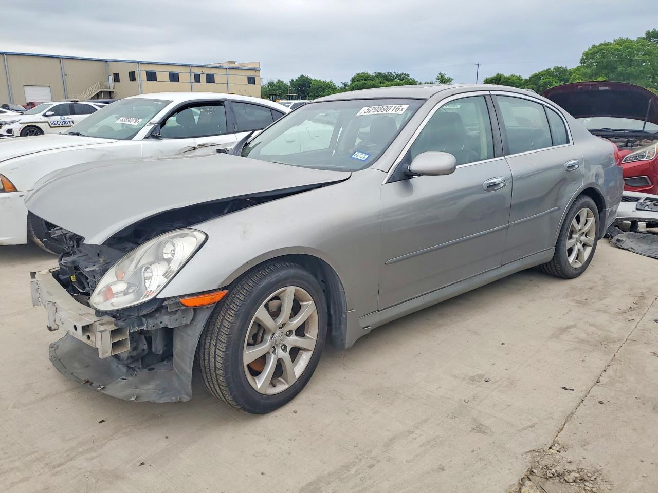 Salvage INFINITI G35 Image