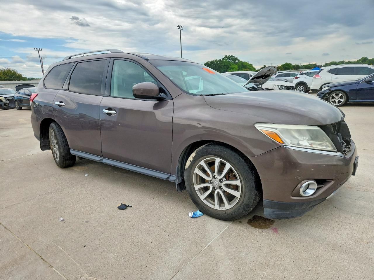 Nissan Pathfinder Sv