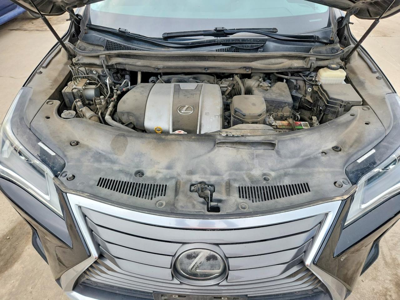 Lexus RX Base
