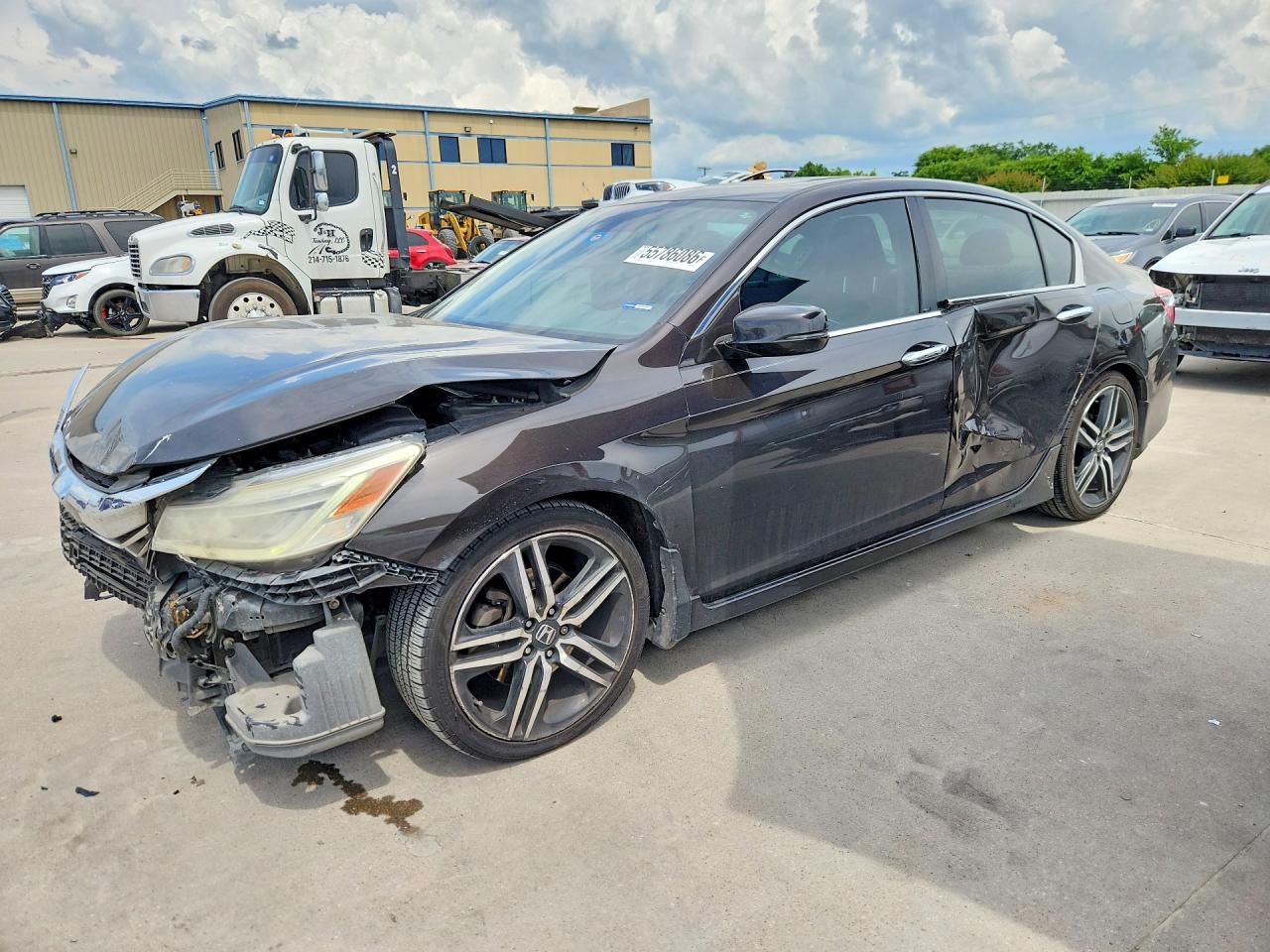 Salvage Honda Accord Image