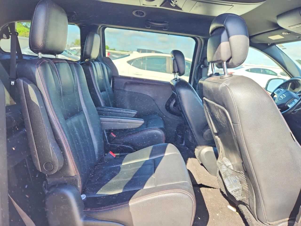 Dodge Caravan