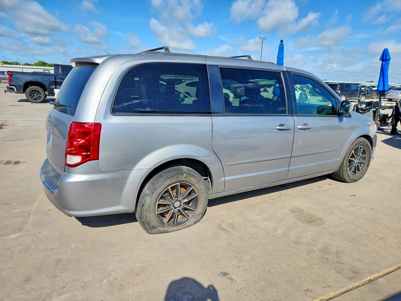 Dodge Caravan