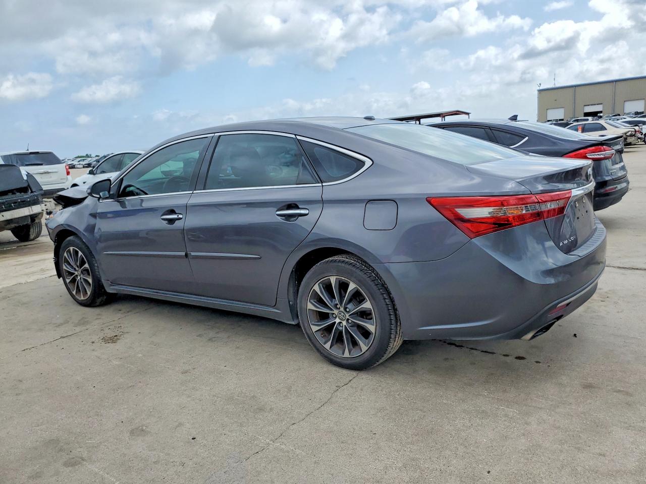 Toyota Avalon Xle