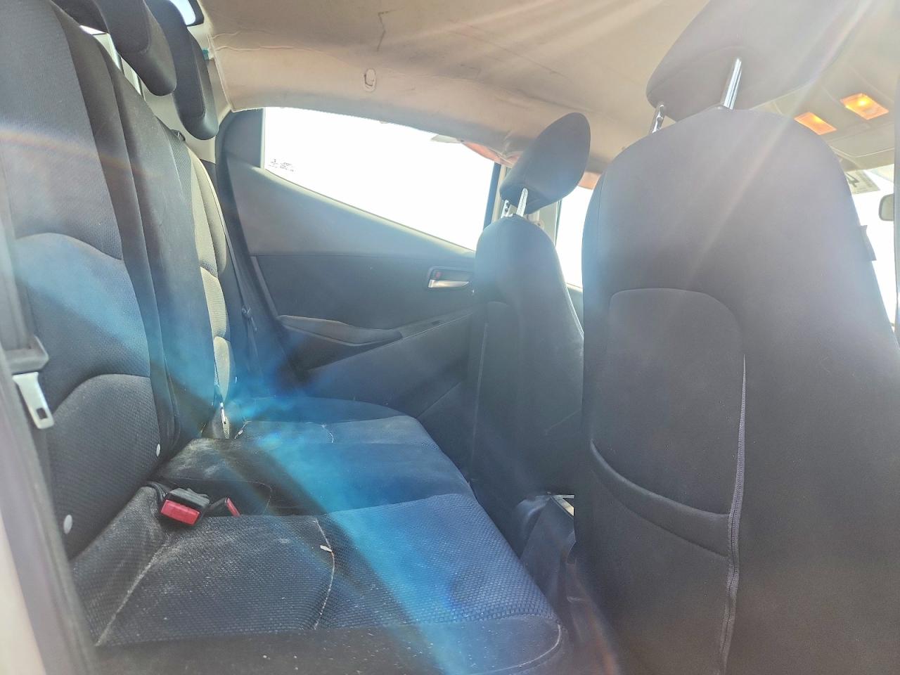 Toyota Yaris Base