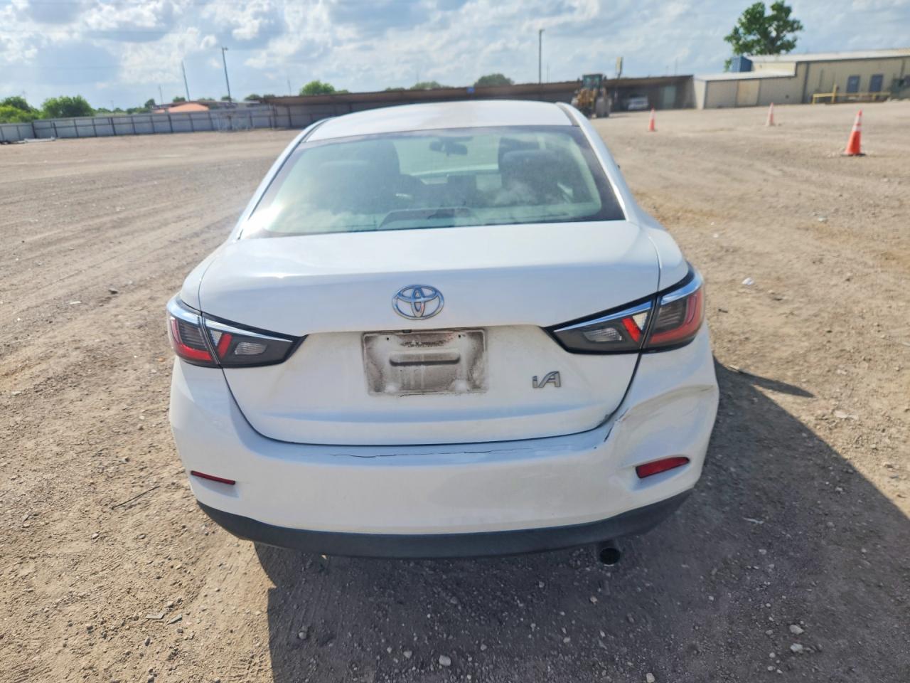 Toyota Yaris Base