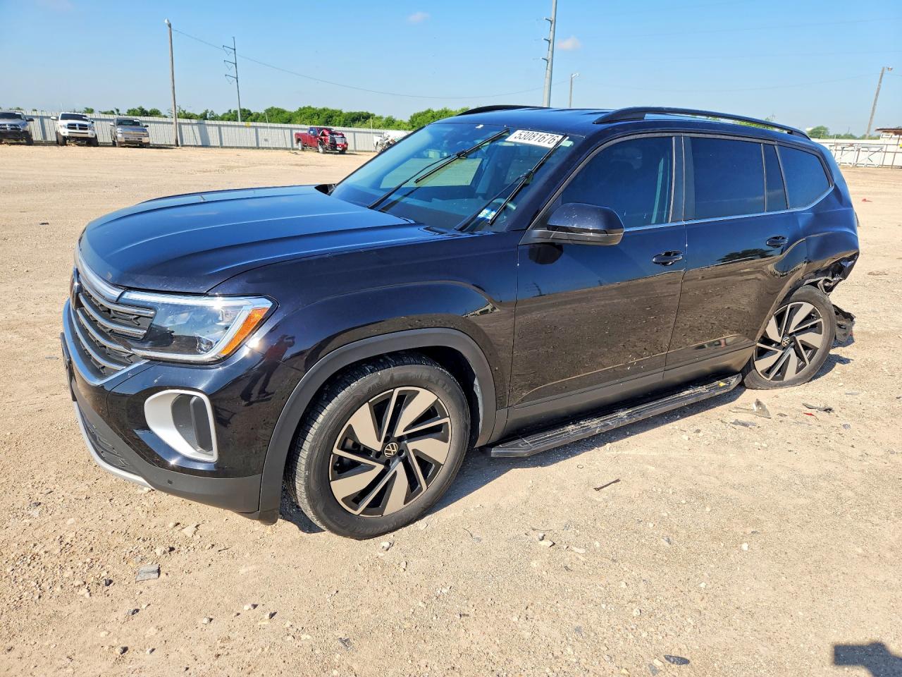Salvage Volkswagen Atlas Image