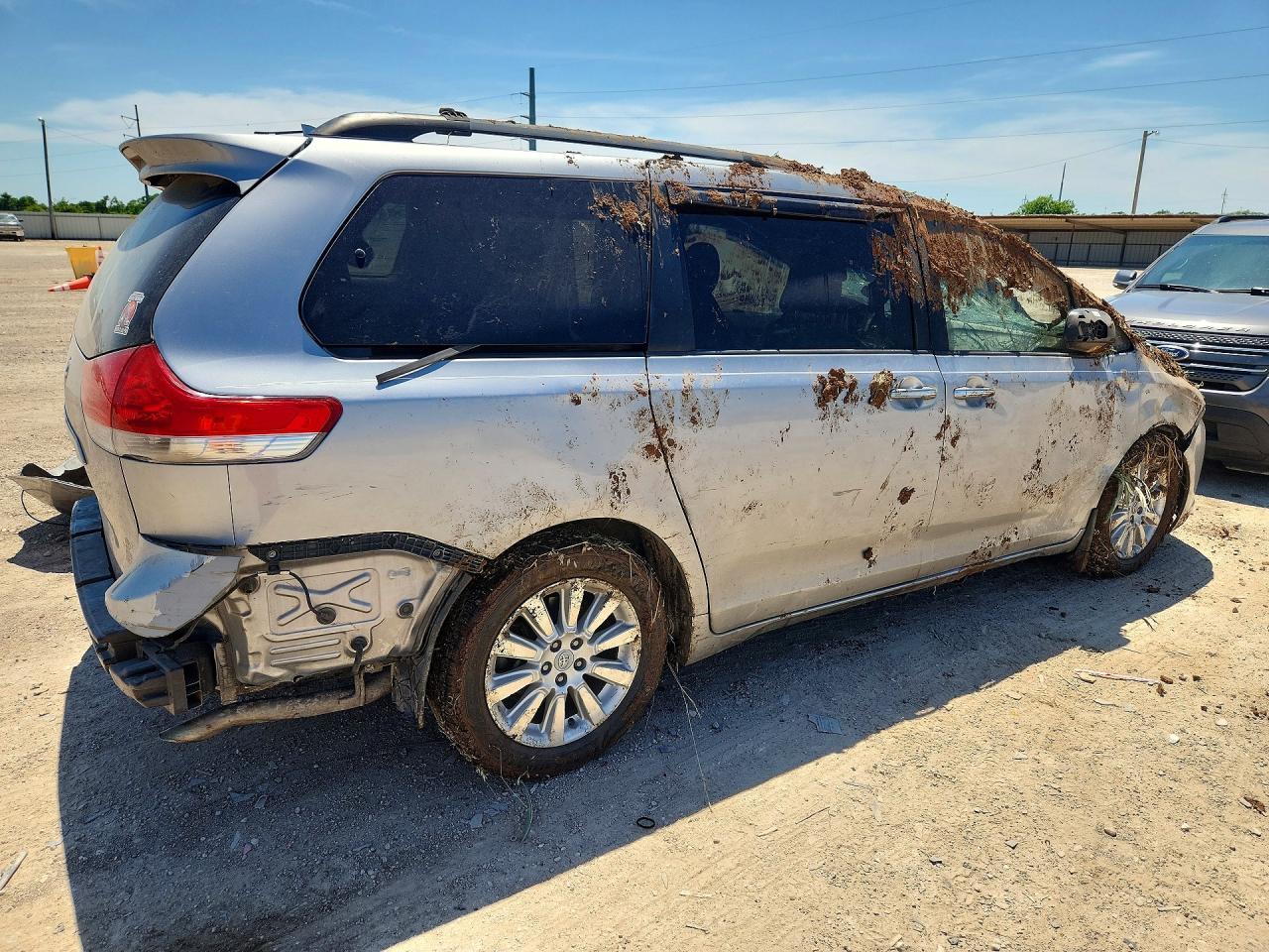 Toyota Sienna Limited 7-passenger