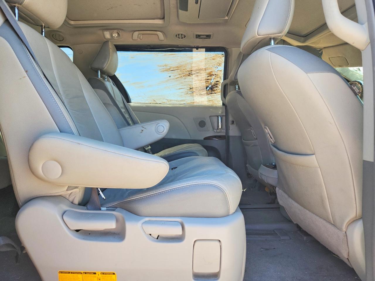 Toyota Sienna Limited 7-passenger