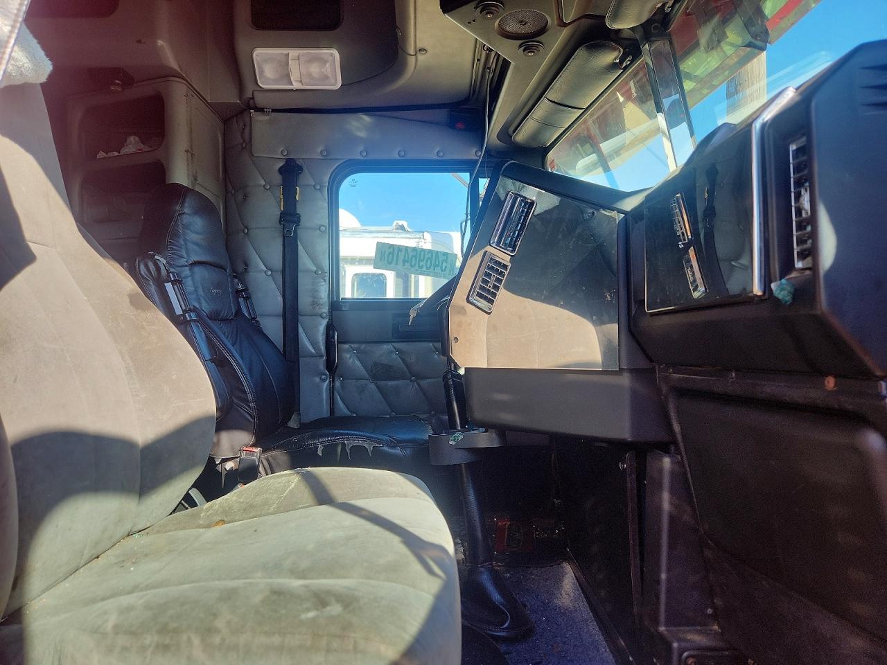 Freightliner Fld120