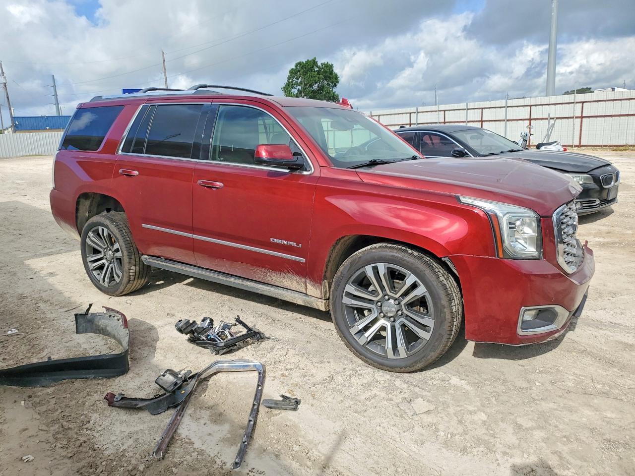 GMC Yukon Denali