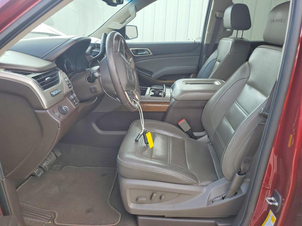 GMC Yukon Denali