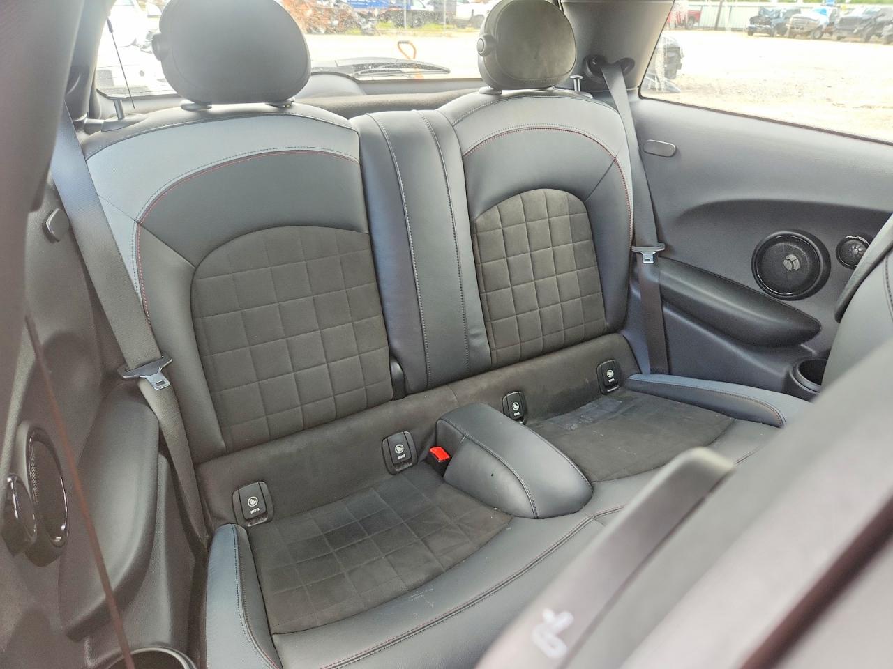 MINI Cooper John Cooper Works