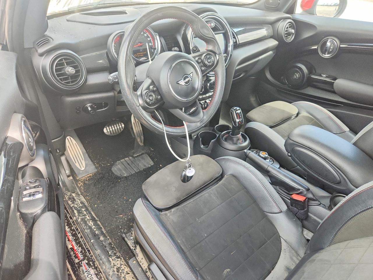 MINI Cooper John Cooper Works