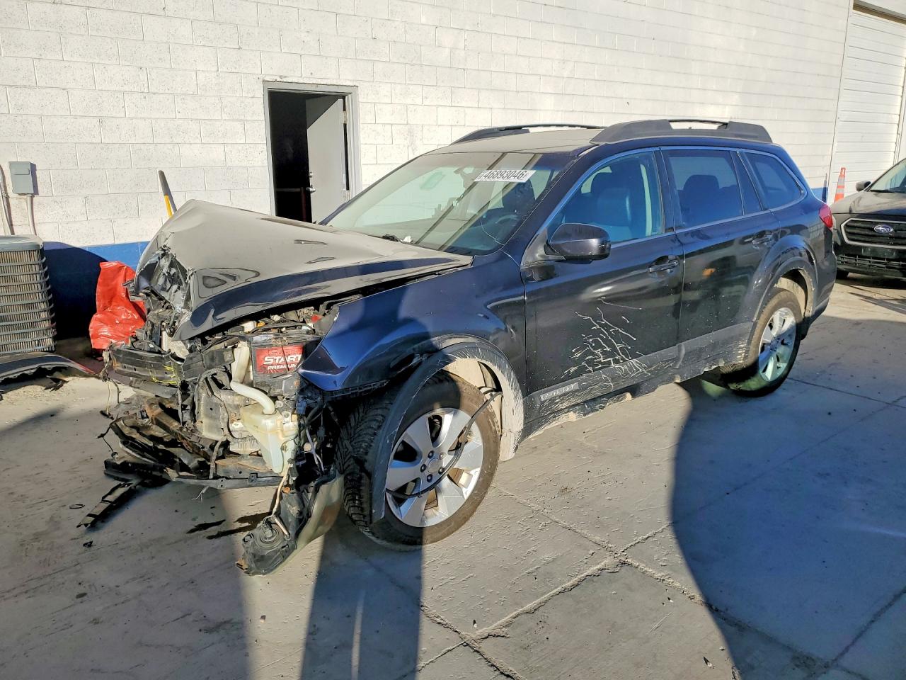 Salvage Subaru Outback Image