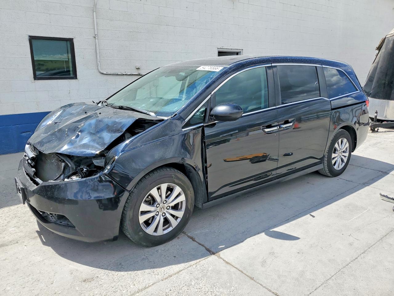 Salvage Honda Odyssey Image