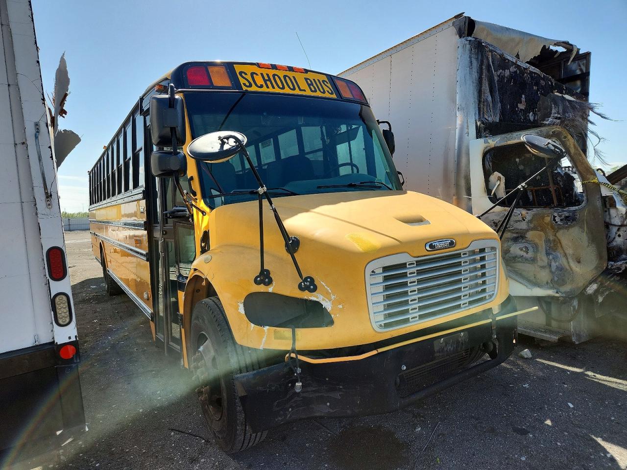 Salvage Freightliner Chassis Image