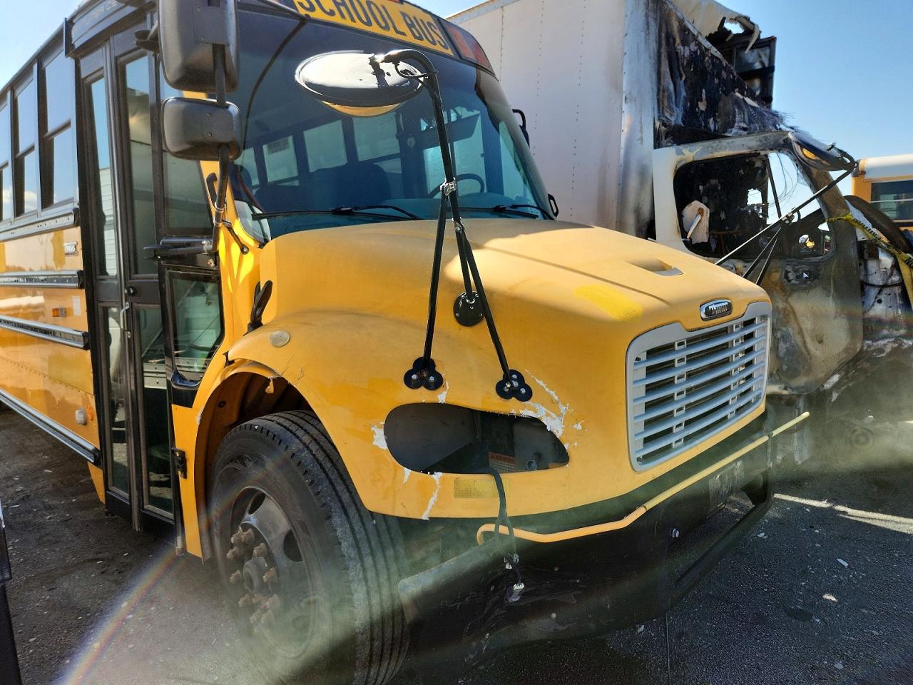Freightliner Chassis B2b