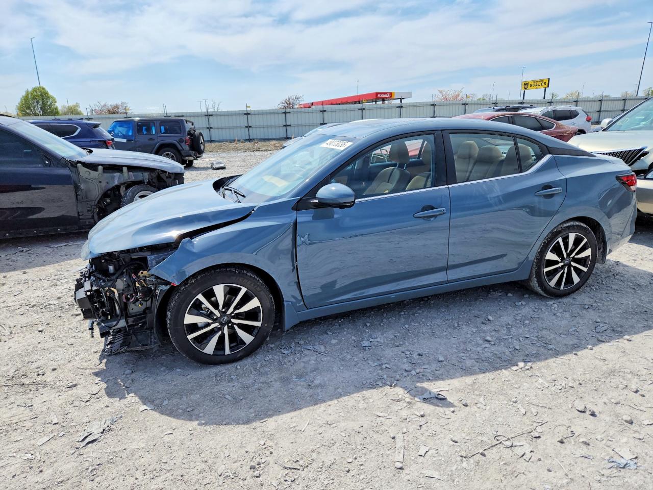 Salvage Nissan Sentra Image