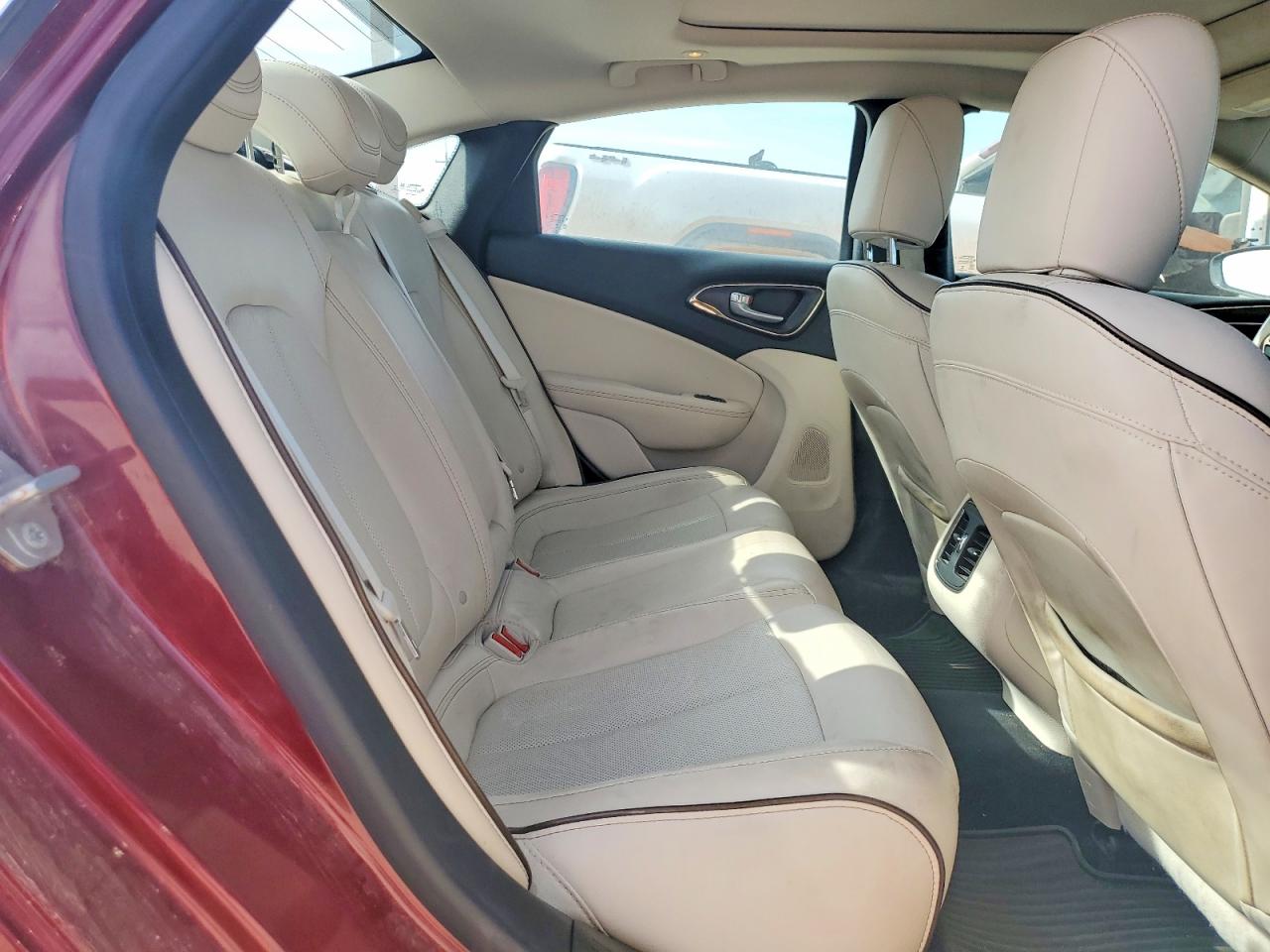 Chrysler 200 C