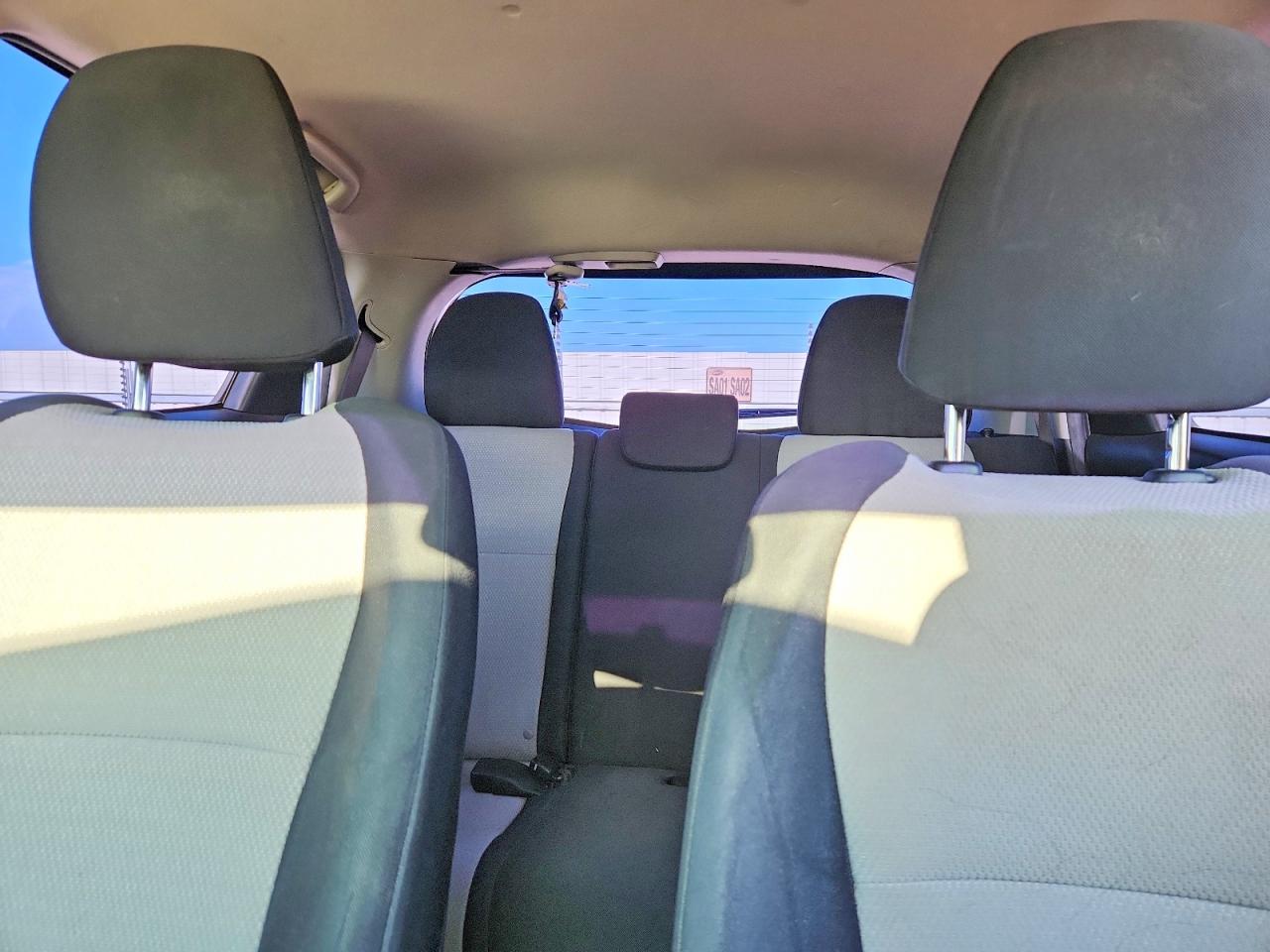 Toyota Yaris 5-door Le