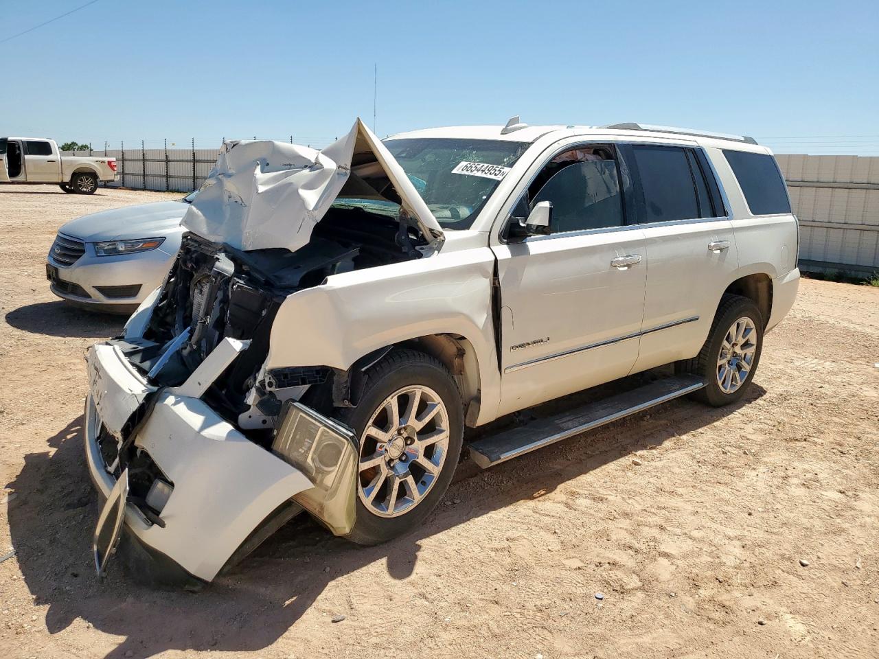 Salvage GMC Yukon Image