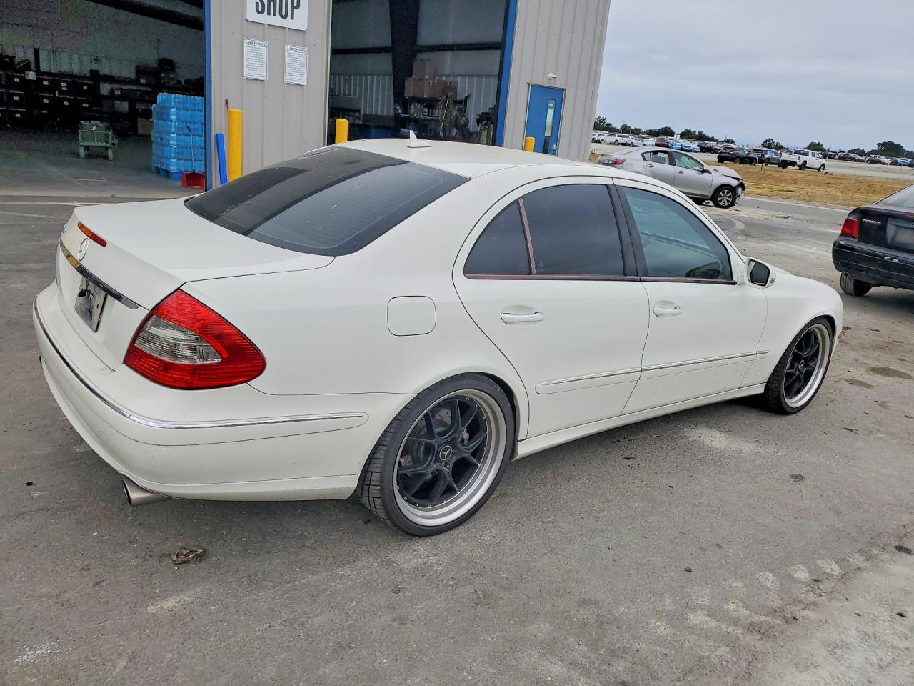 Mercedes-Benz E-Class 350