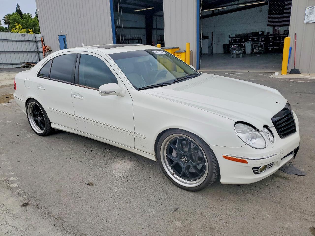 Mercedes-Benz E-Class 350