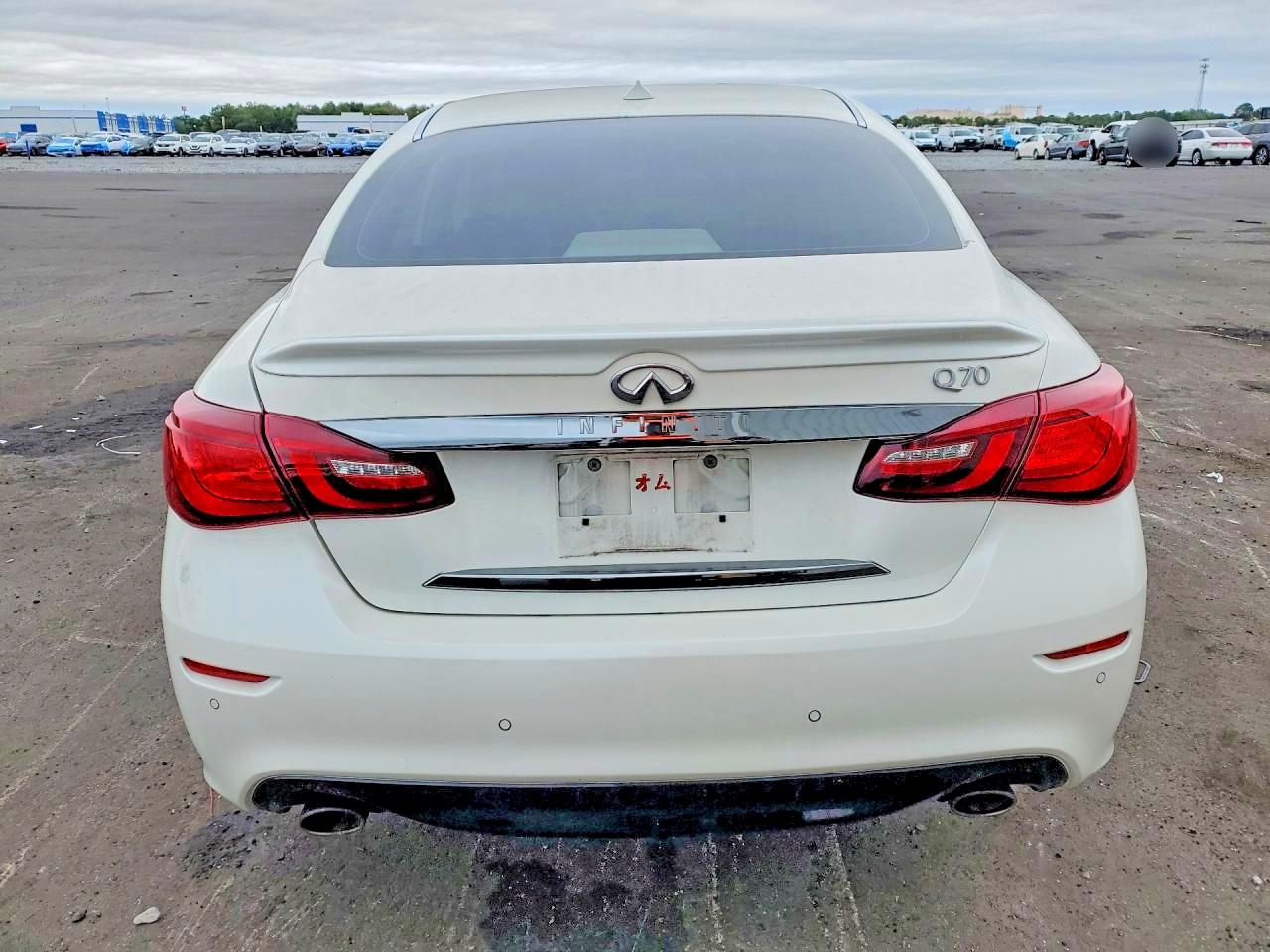 INFINITI Q70 3.7 Luxe