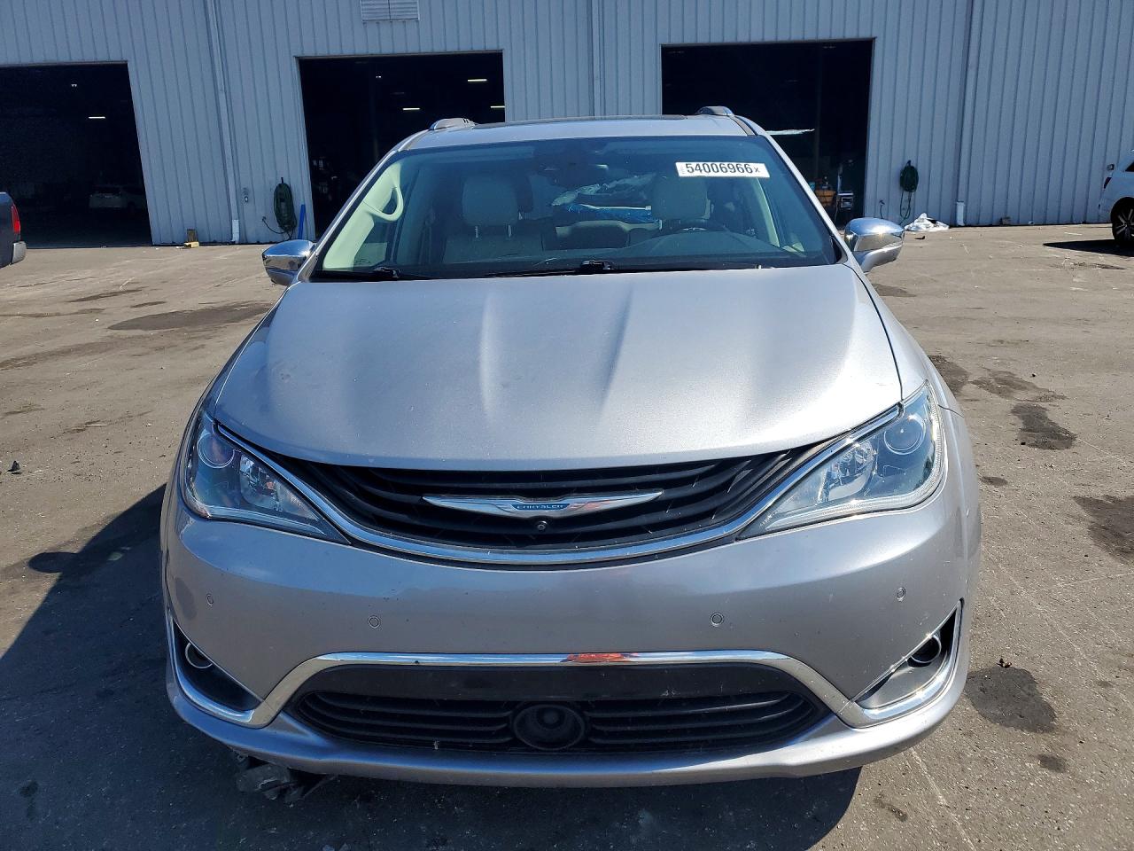 Chrysler Pacifica Hybrid Limited
