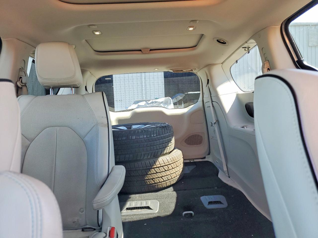 Chrysler Pacifica Hybrid Limited