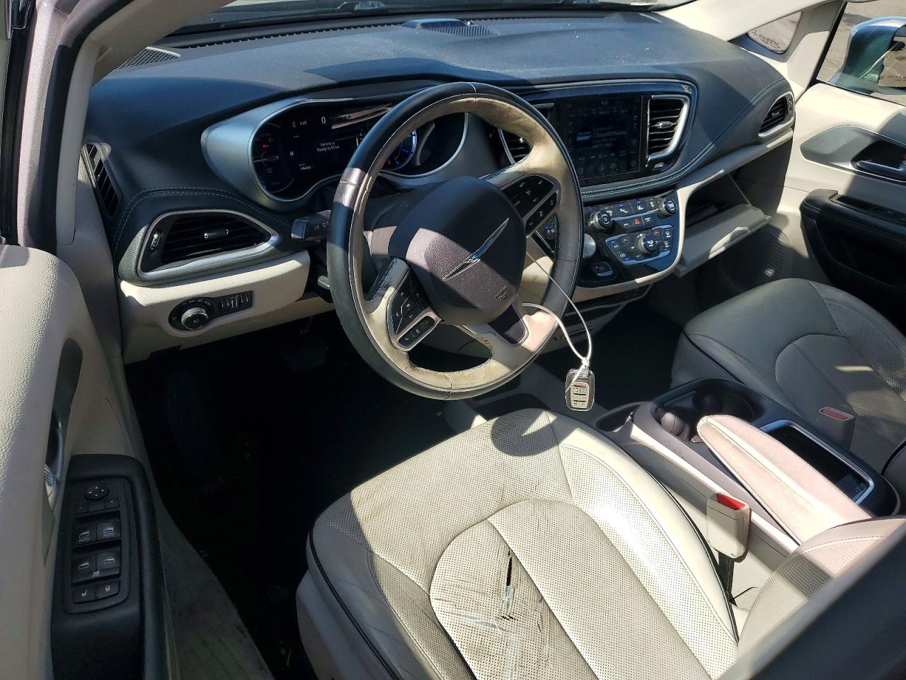 Chrysler Pacifica Hybrid Limited