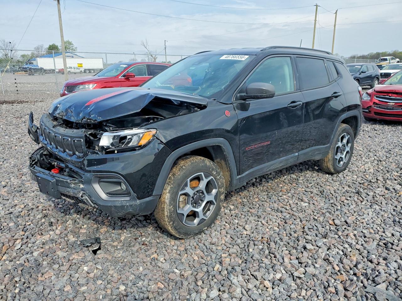 Salvage Jeep Compass Image